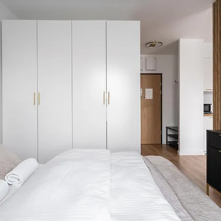 Apartament Rentplanet - Legnicka Wrocław